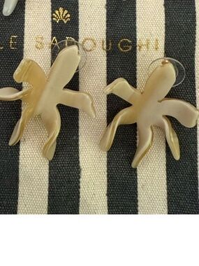Lele Sadoughi Tan Cream Floral paper lily Earrings